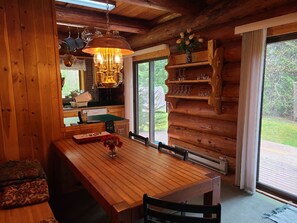 Dining - 11SL - Wi-Fi - NO PETS Log Cabin - Sleeps 7 (Deming)