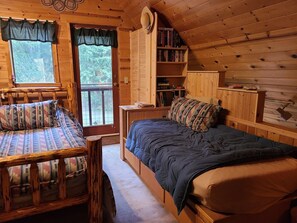 Room - 11SL - Wi-Fi - NO PETS Log Cabin - Sleeps 7 (Deming)