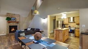 Villa (4 Bedrooms) | Aire de séjour