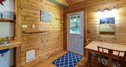 71MF- Rustic - Pets Ok - Sleeps 4