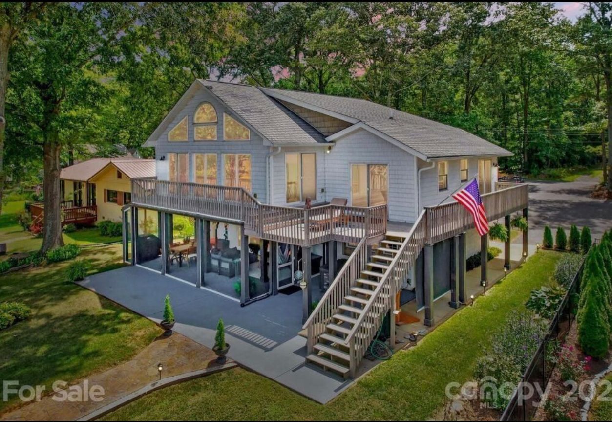 Lake House Oasis at High Rock Lake