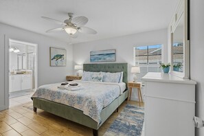 3 bedrooms, desk, iron/ironing board, travel crib