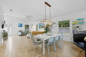 Dining - 3BR Coastal Home + Heated Pool, Golf Cart & Bikes (Palm Coast)