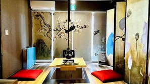 Villa classique | Espace de travail pour ordinateurs portables, accès au Wi-Fi (inclus)