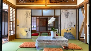 Classic Villa | 4 bedrooms, free WiFi, bed sheets