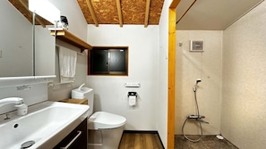 Maison Deluxe | Salle de bain | Sèche-cheveux, serviettes fournies