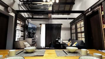 Deluxe House | Living area