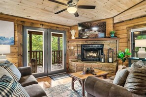 Télévision, cheminée