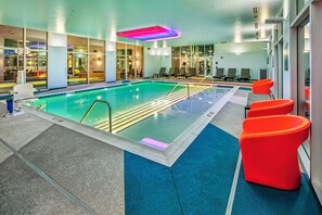 Una piscina techada