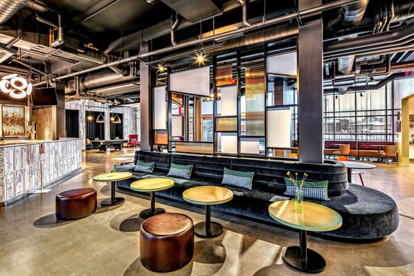 Lounge - Aloft Anchorage (Anchorage)