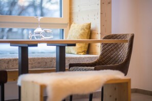 Interior - Apartments "Armeri Black Dolomites" with Mountain View, Terrasse & Wi-Fi (St.Vigil)