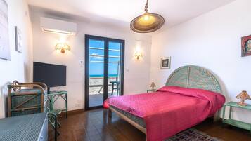 2 makuuhuonetta, vuodevaatteet