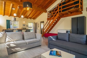 Fernseher, Kamin