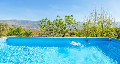 Villa "Tuccios" accueillant les animaux de compagnie avec jardin, terrasse et Wi-Fi