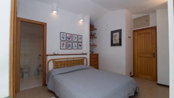 3 chambres, fer et planche Ă repasser, Wi-Fi gratuit, draps fournis