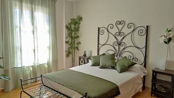 4 dormitorios, escritorio, sistema de insonorización