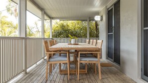 Outdoor dining - Ponderosa, a gorgeous and spacious five bedroom beach house (Blueys Beach)