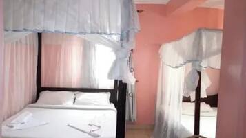 Standard Room | Bed sheets