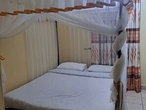 Bed sheets - Tripple T Hotel (Luanda)