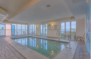 Inomhuspool och uppvärmd pool