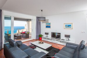 Exclusive Apartment | Living area | 104-cm LCD TV with digital channels, TV - 73 Stairs Apartment (Dubrovnik)