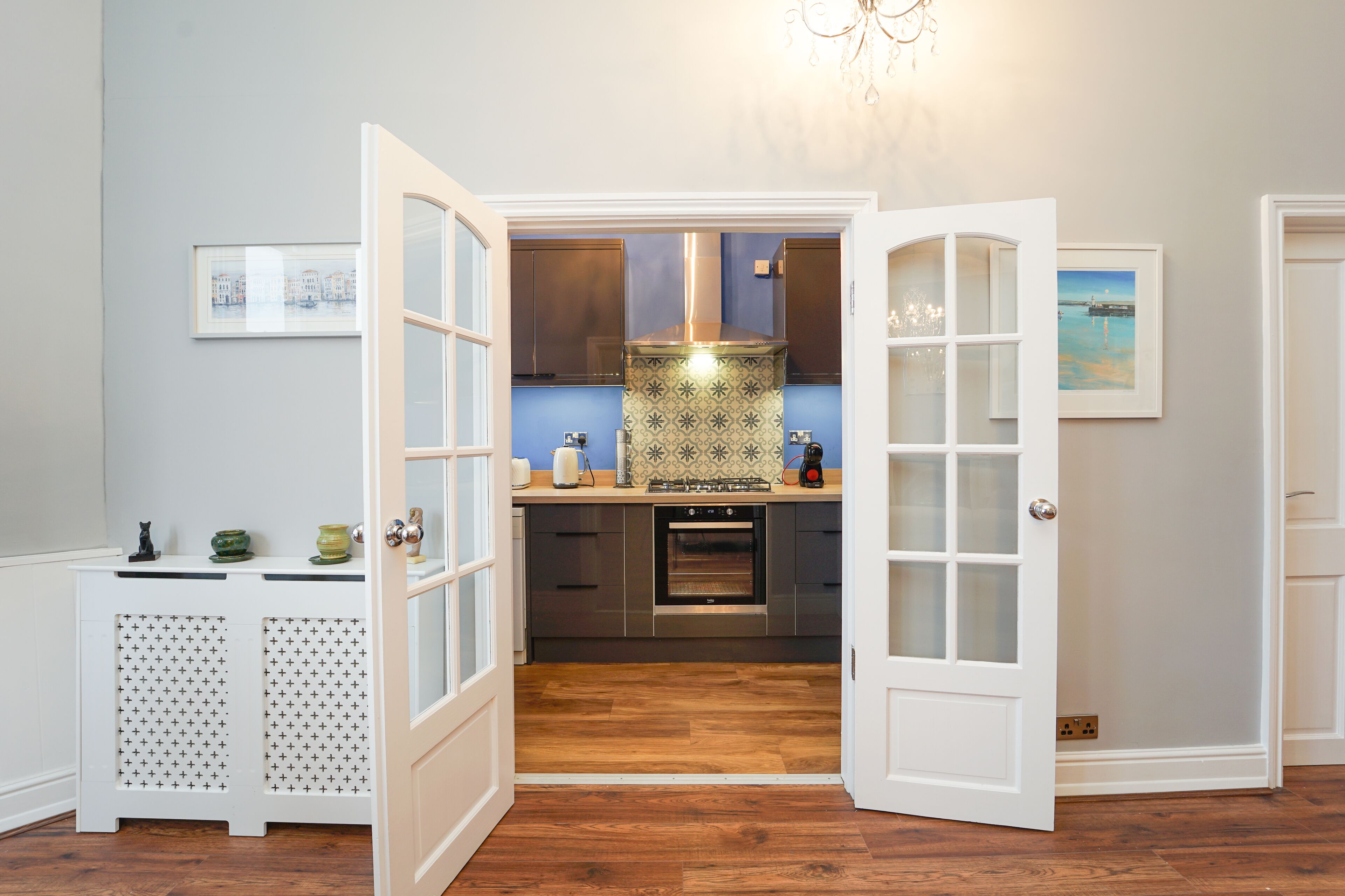 Apartment, 1 King Bed with Sofa bed | 2 bedrooms, iron/ironing board, free WiFi, bed sheets