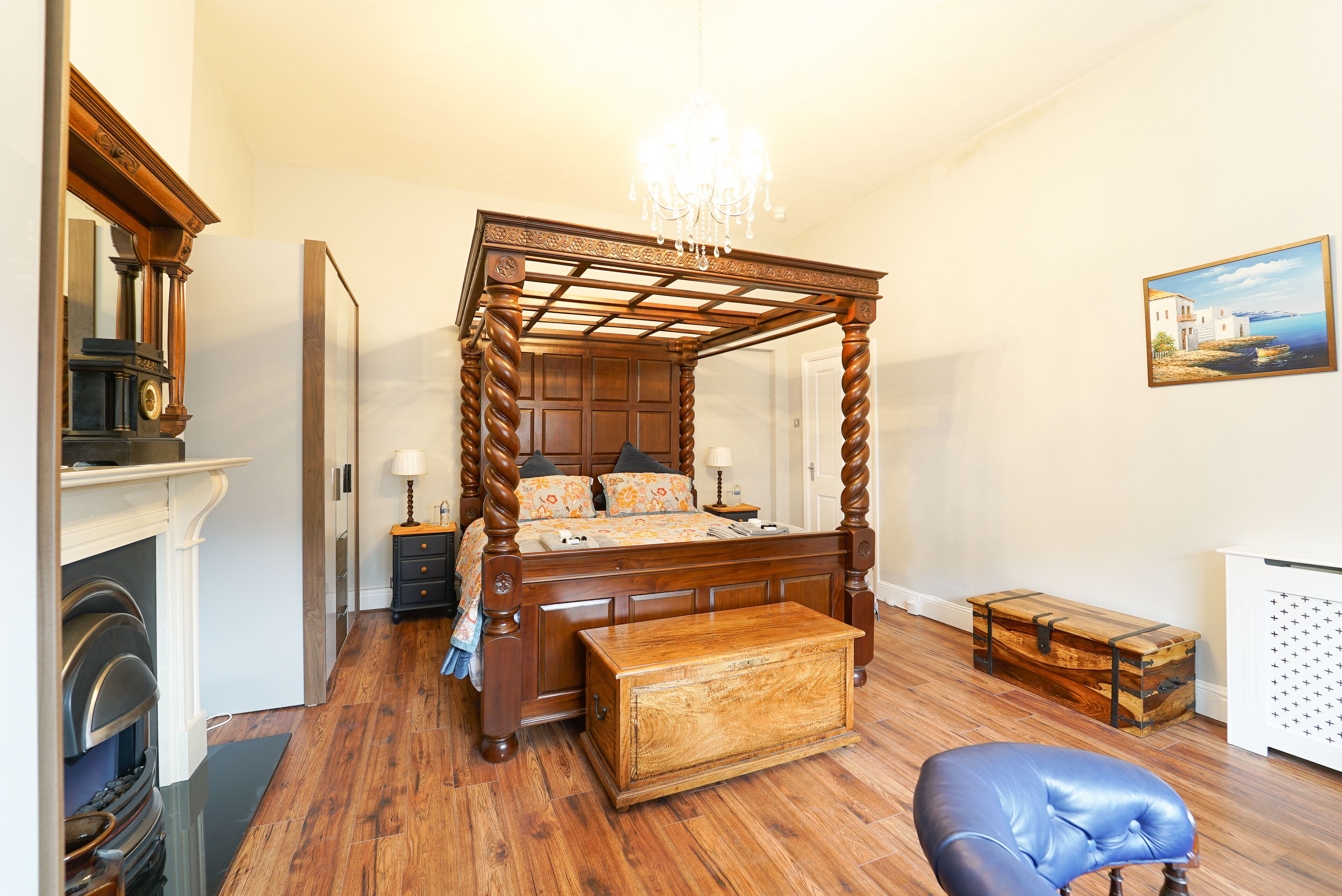 Apartment, 1 King Bed with Sofa bed | 2 bedrooms, iron/ironing board, free WiFi, bed sheets