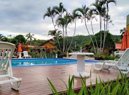 Cozy Chalet in Family Condominium with Pool on the Beach