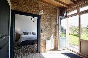 2 chambres, fer et planche à repasser, lit parapluie, Wi-Fi gratuit