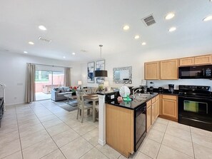 Private kitchen - Amazing Townhouse Close To Disney 2 Bed 2.5 Bath 2 Bedroom Townhouse by RedAwning (Kissimmee)