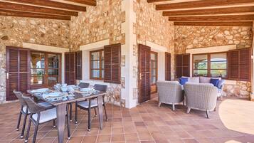 Restauration extérieure