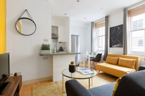 Apartment | Living area | 1-inch TV with cable channels - The Aldgate Flats (London)