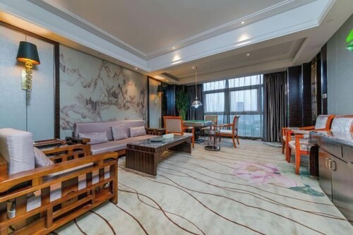 Vienna International Hotel (Shenzhen Longgang Lilang Branch)