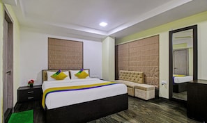 Standard Room | Desk, iron/ironing board