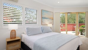 3 chambres, fer et planche à repasser, Wi-Fi gratuit, draps fournis