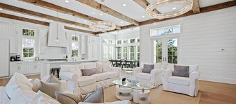 Private Neighborhood beach access, large pool, golf cart, walk to beach/dine