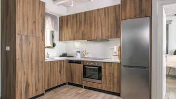 Refrigerador, microondas, horno, lavavajillas