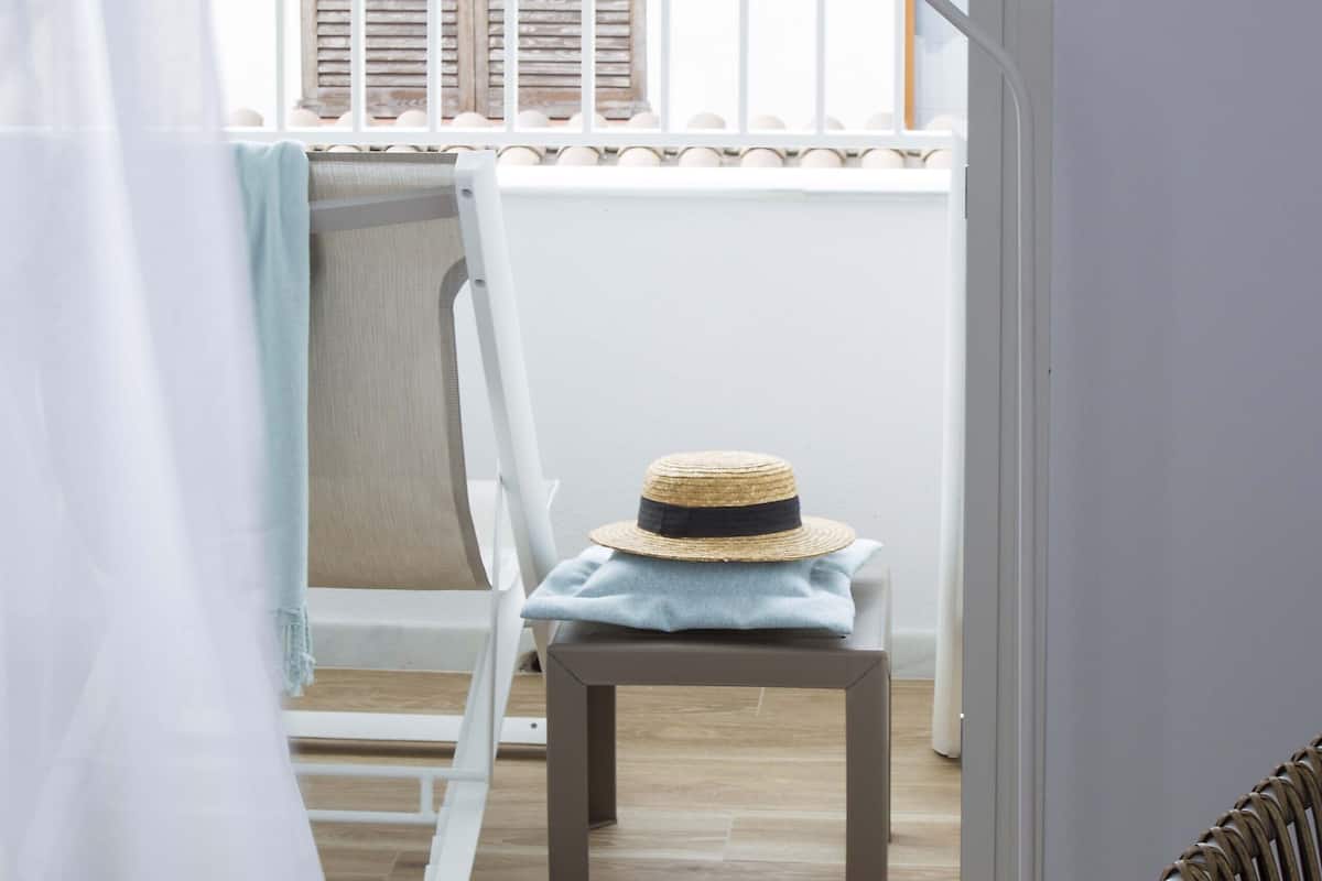 minibar, in-room safe, soundproofing, free wifi