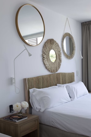 Minibar, in-room safe, soundproofing, free WiFi - May Altafulla Beach Boutique Hotel (Altafulla)