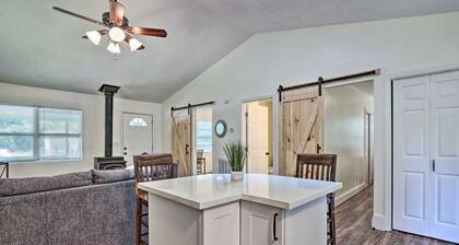 NEW! Charming Cabin by Cumberland Mtn State Park