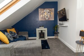 Apartment, 1 Queen Bed with Sofa bed | Living room - Inviting 1-bed Apartment in Weston-super-mare (Weston-super-Mare)