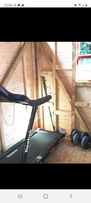 Fitness facility - 2-bed Apartment, Sleeps 4,on-site Parking (Manchester)