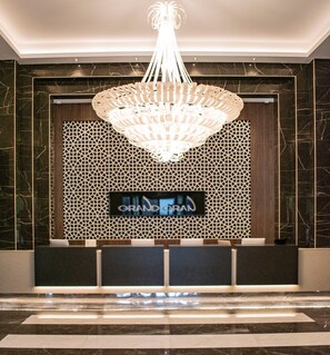 Reception - Az Hotels Grand Oran (Es Senia)