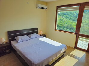 2 bedrooms, WiFi - If you want romance - the right place for you is Balchik, apartment Vista! (Balchik)