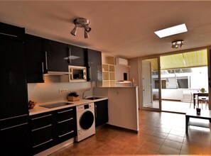 Fridge, microwave, toaster - Vivienda vacacional El Mijo (Puerto del Carmen)