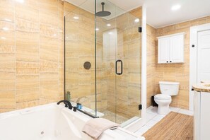 Shower, jetted bath, hair dryer, towels