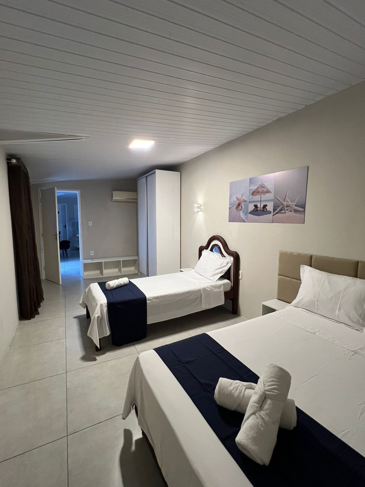 4 chambres, fer et planche à repasser, Wi-Fi, draps fournis
