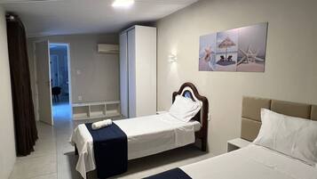 4 chambres, fer et planche à repasser, Wi-Fi, draps fournis