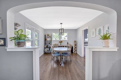 Lake Orion Lakefront Vacation Home