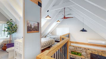 3 slaapkamers, een strijkplank/strijkijzer, internet, beddengoed